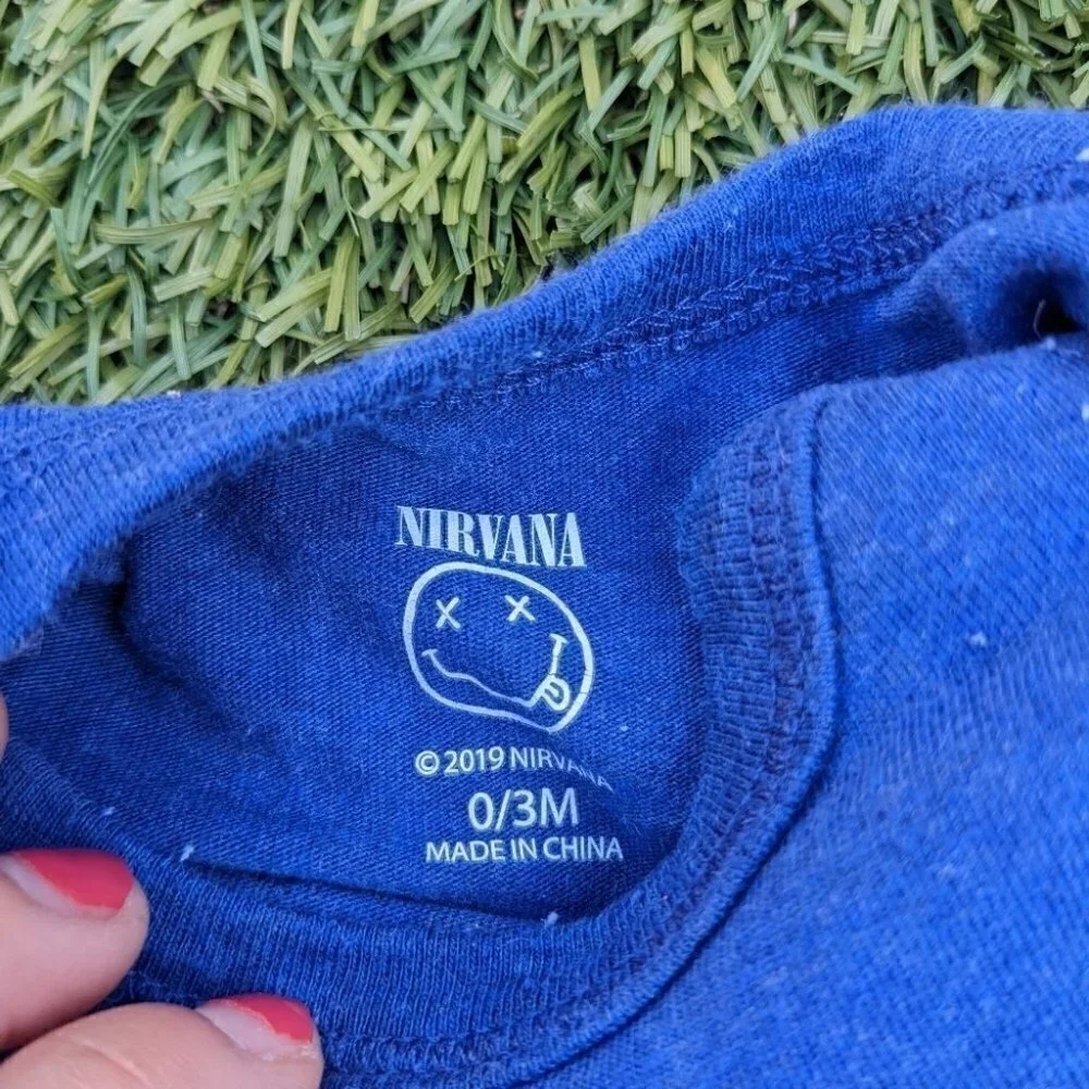 baby   Mini 👣 Nirvana  bodysuit   😍  0-3 months - Picture 3 of 4